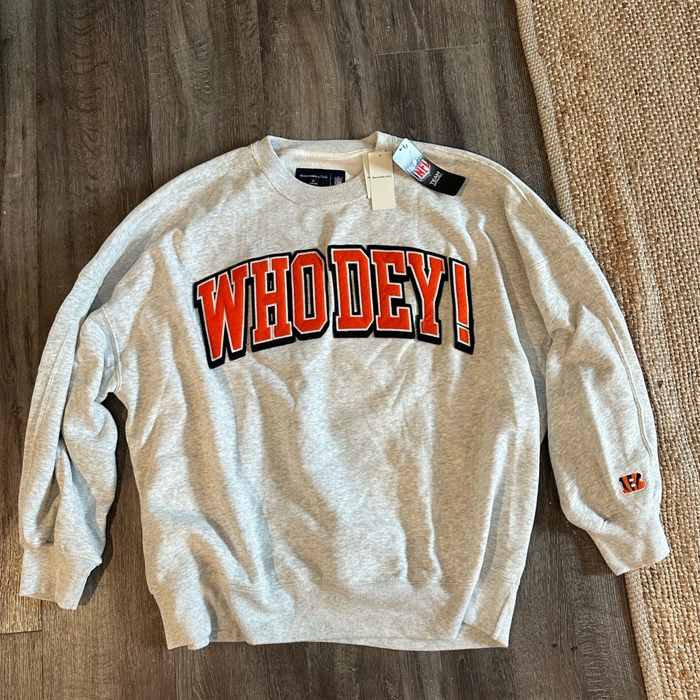 Gray Bengals WHO DEY! Sweatshirt